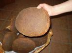 Pane Nero di Castelvetrano, wonderfully re-evaluated today thanks to the contribution of bakers castelvetranesi.