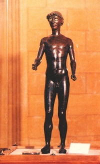 Statuette bronze dell'Efebo of Selinunte, which depicts a young ignudo